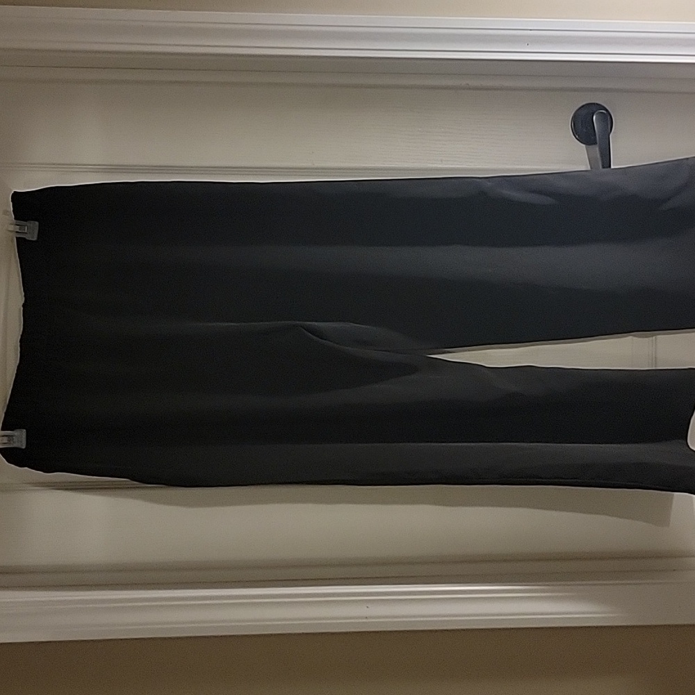 XL HALARA Black Pants with tie cover flap in front - Picture 4 of 6